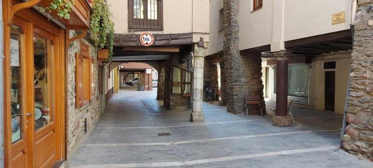 Noa Apartment En el corazón de los Pirineos Adrall Exterior foto